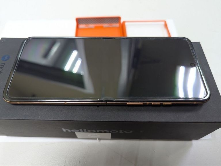 Motorola razr 50 ultra 12/512gb Код:01-200826017. Зображення 6