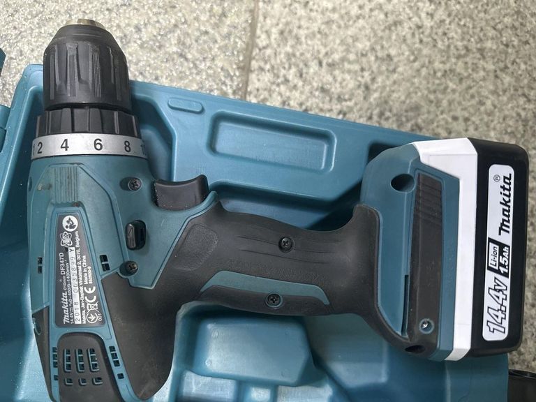 Дешиво Makita df347d 2акб 1.5ah зп с ломбарда