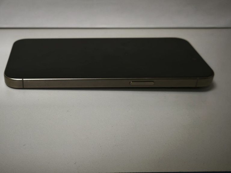 Apple iphone 15 pro max 256gb Код:01-200841381. Изображение 9