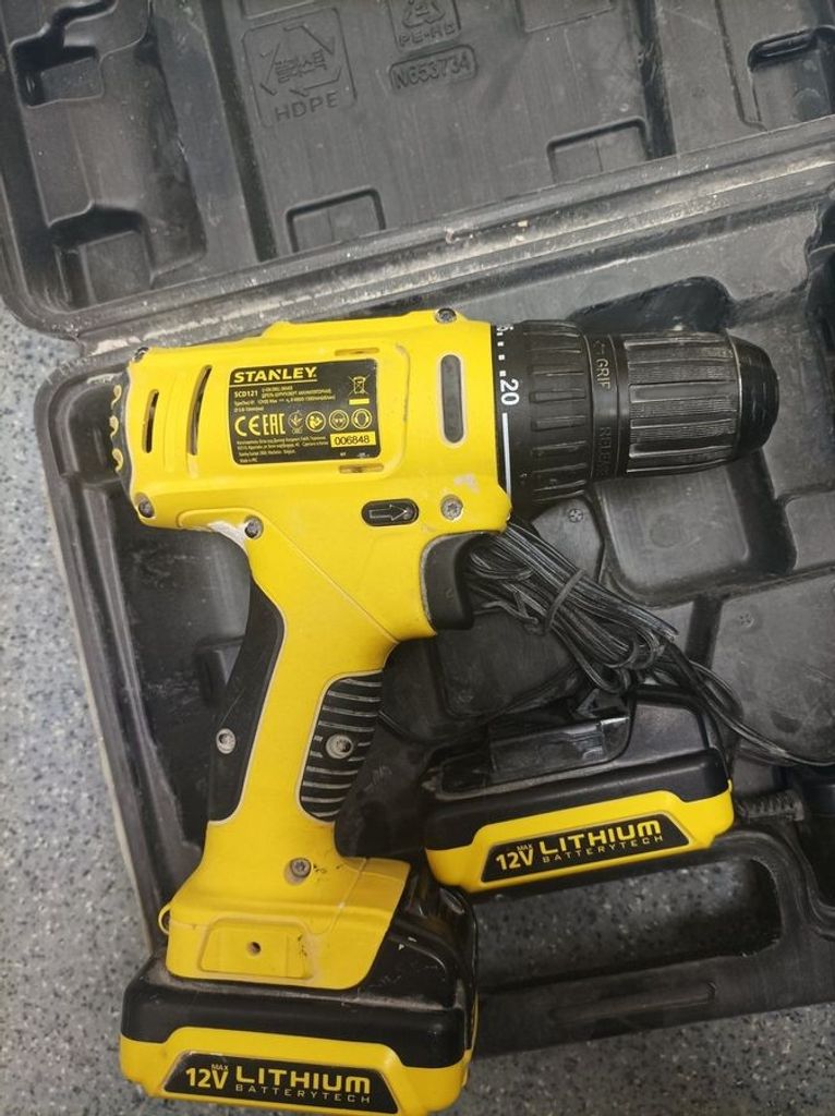 Оголошення Stanley scd-121s2k 2акб + зп Б/У