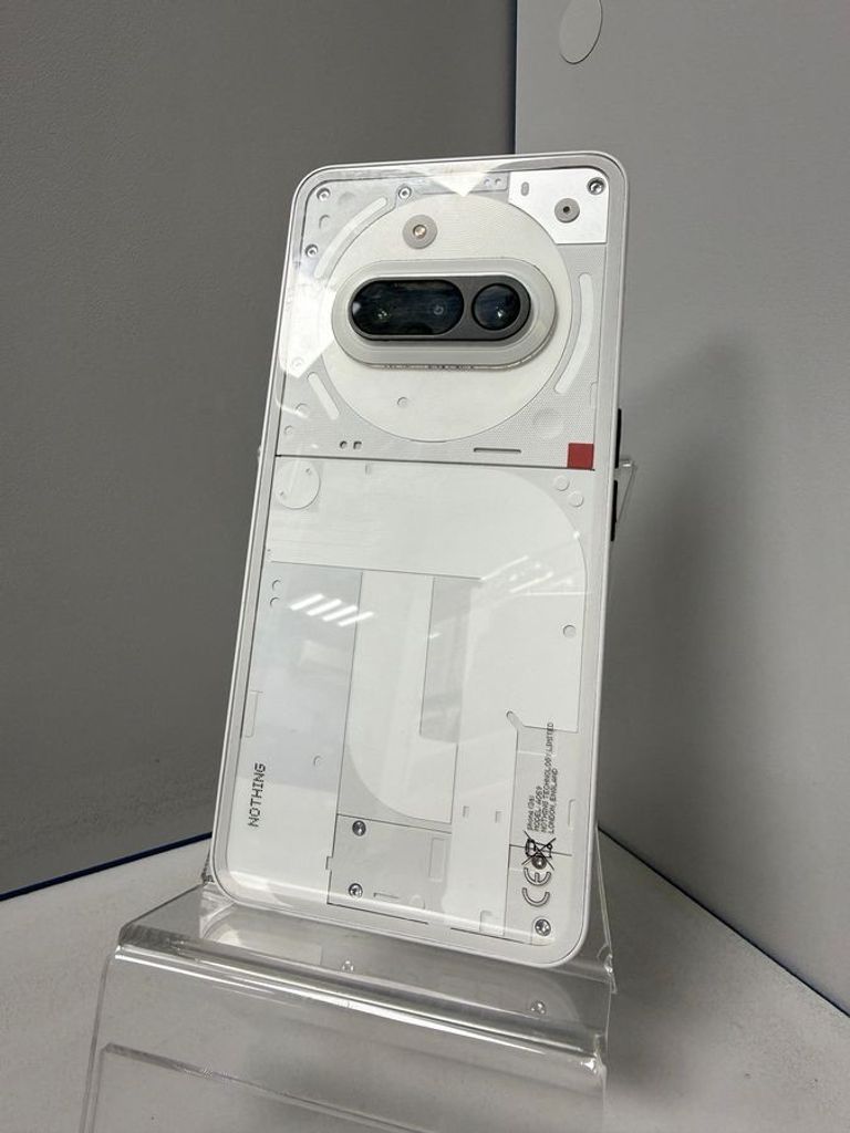 Дешево Nothing phone 3a 12/256gb з ломбарду