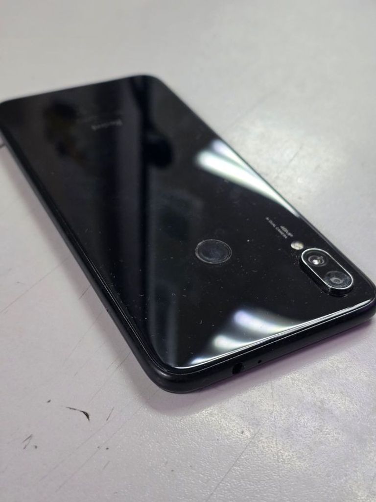 Купити Xiaomi Redmi 7 4/64GB Blue Б/У