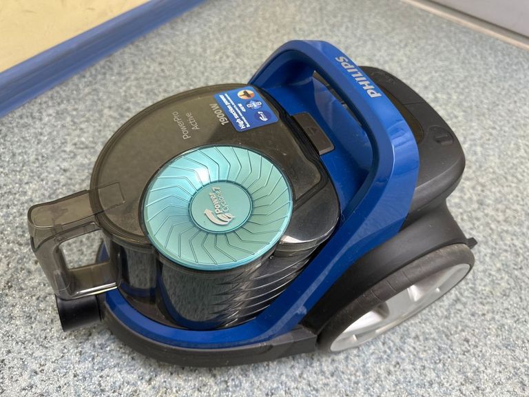 Дешиво Philips FC9570/01 с ломбарда