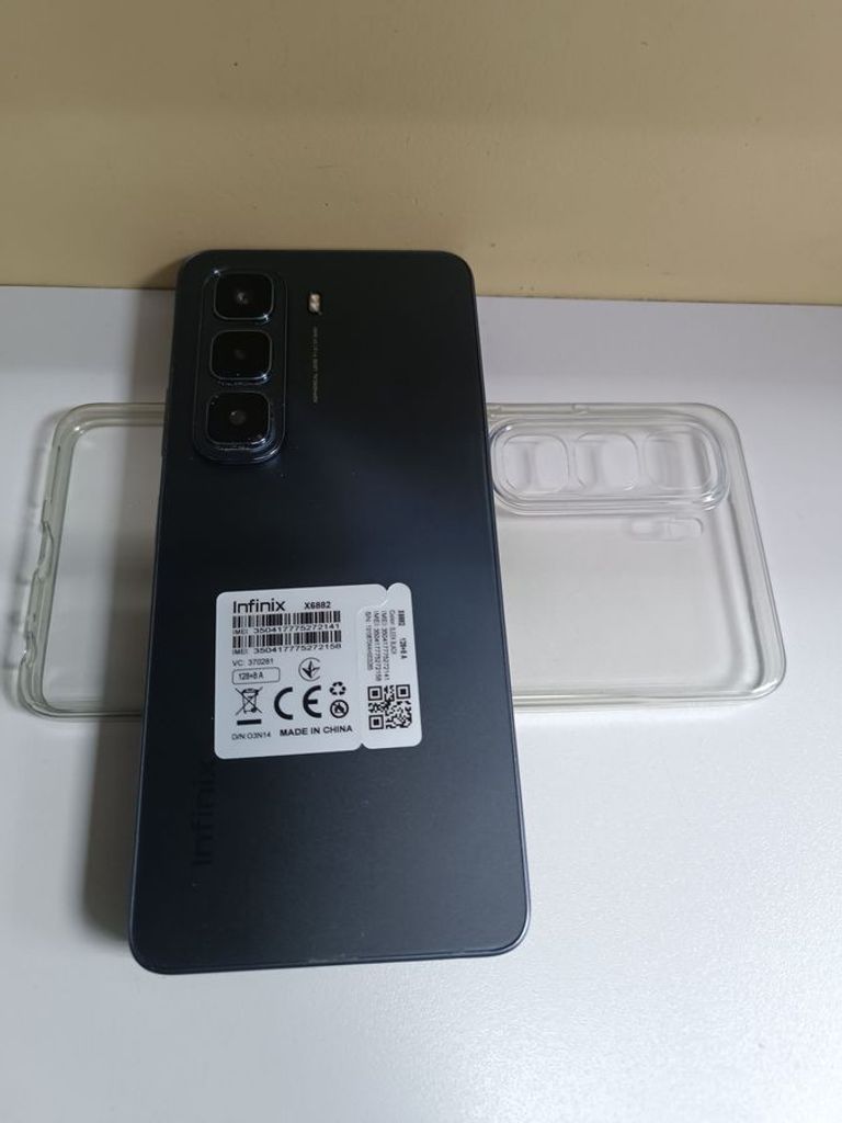 Дешево Infinix hot 50 8/128gb з ломбарду