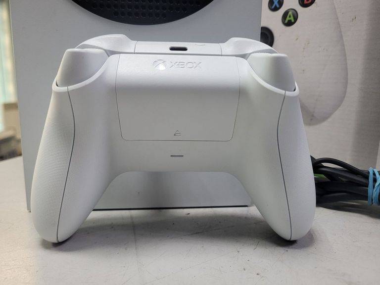 Дешиво Microsoft xbox series s 512gb с ломбарда