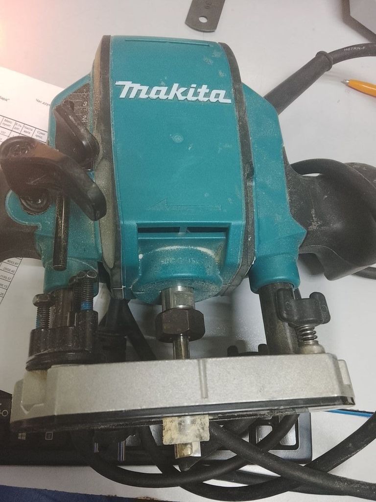 Купити Makita RP0900 Б/У