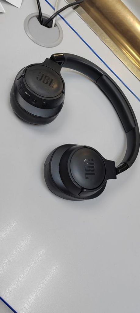 Розпродаж Jbl tune 720bt, продавець Техноскарб