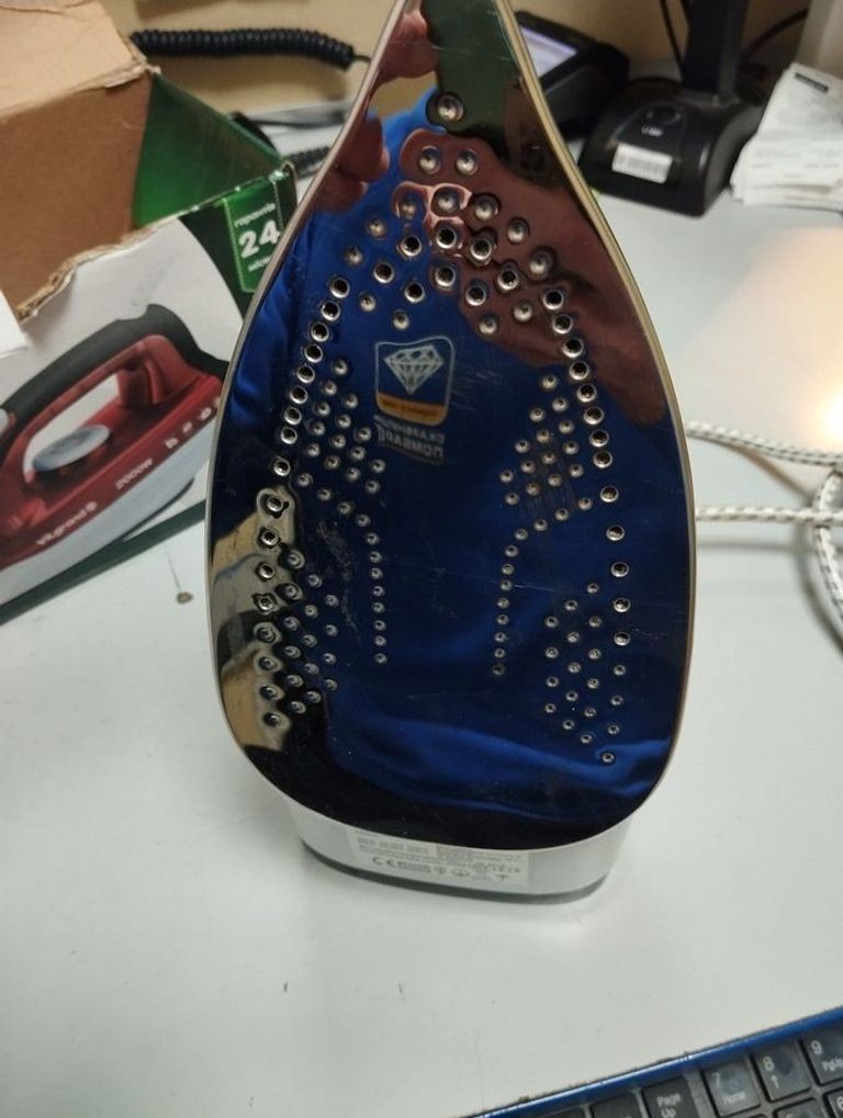 Оголошення Vilgrand VEI0203 Red Б/У