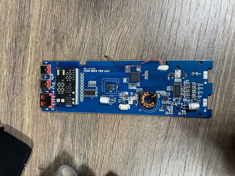 DIY корпус повербанк Power Bank PD 100W для зарядки ноутбука Код:null. Зображення 5