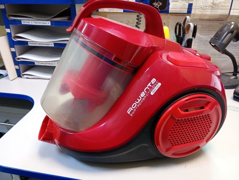 Оголошення Rowenta Swift Power Cyclonic RO2913EA Б/У