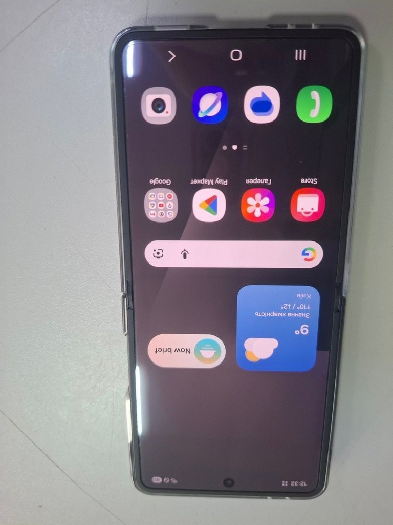 Купить Samsung galaxy flip7 12/256gb Б/У
