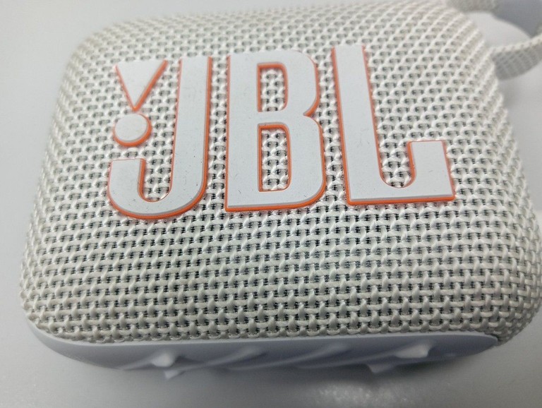 Купить Jbl go 4 Б/У