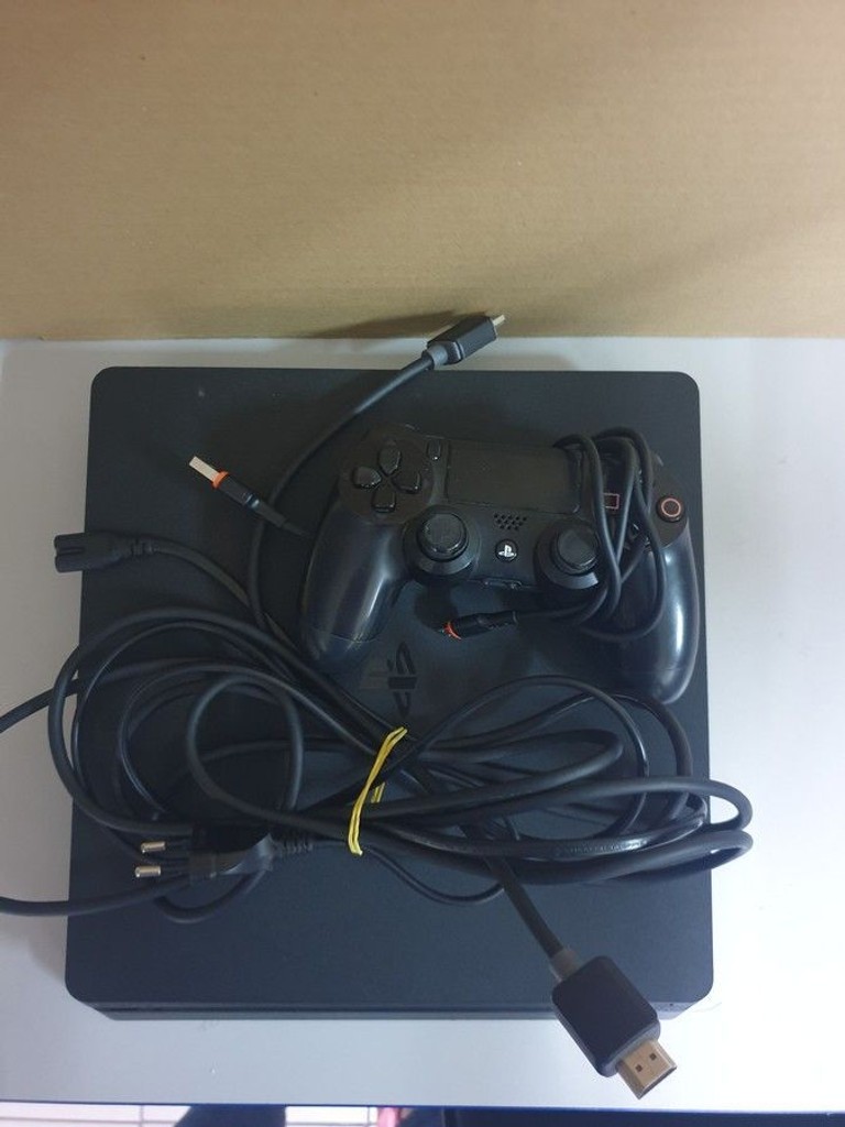 Купити Sony playstation 4 slim 500gb Б/У