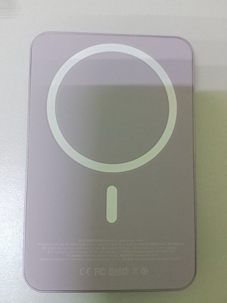 Дешево Power Bank q9 5000mah 20w magsafe з ломбарду