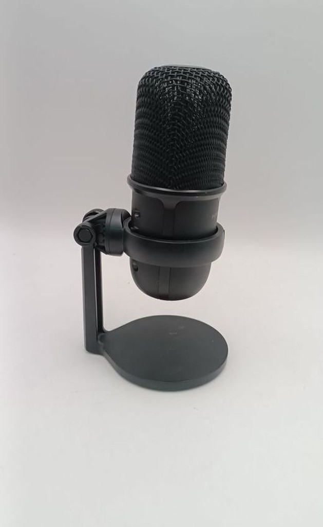 Дешиво Hyperx solocast с ломбарда