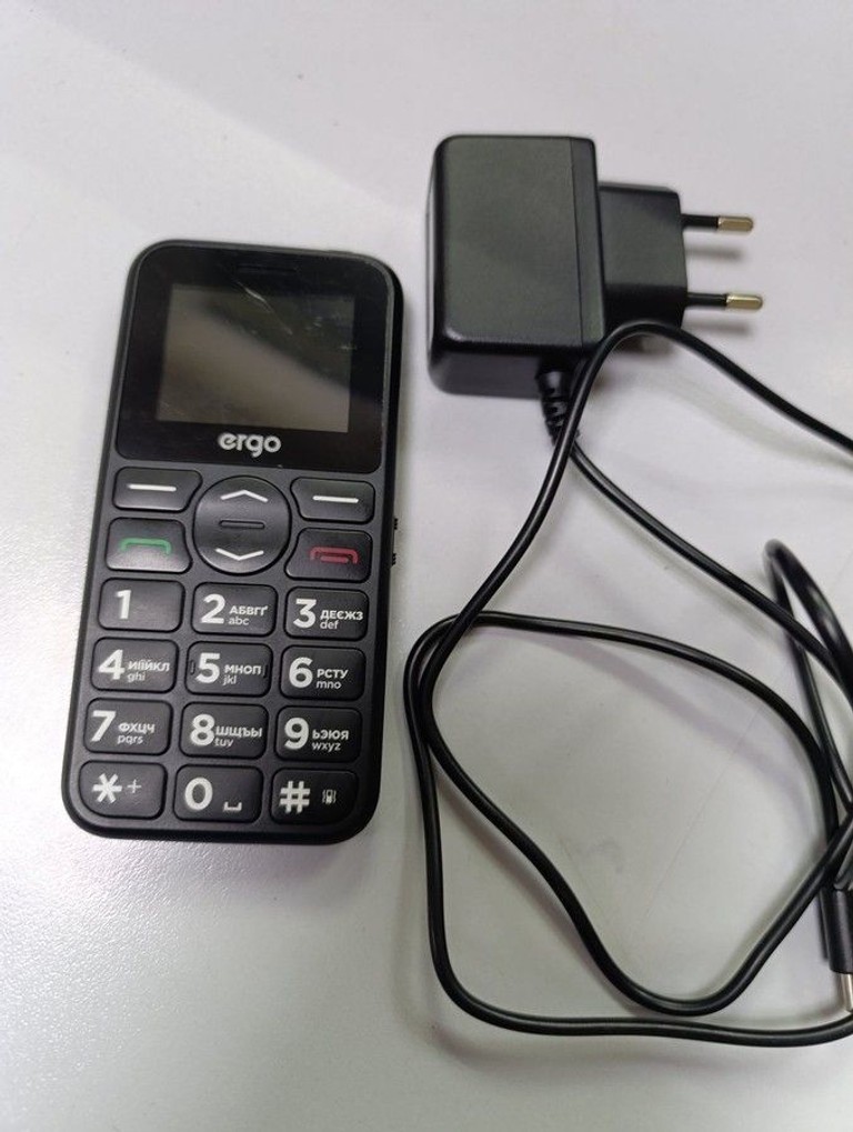 Дешиво Ergo R181 Dual Sim Black с ломбарда