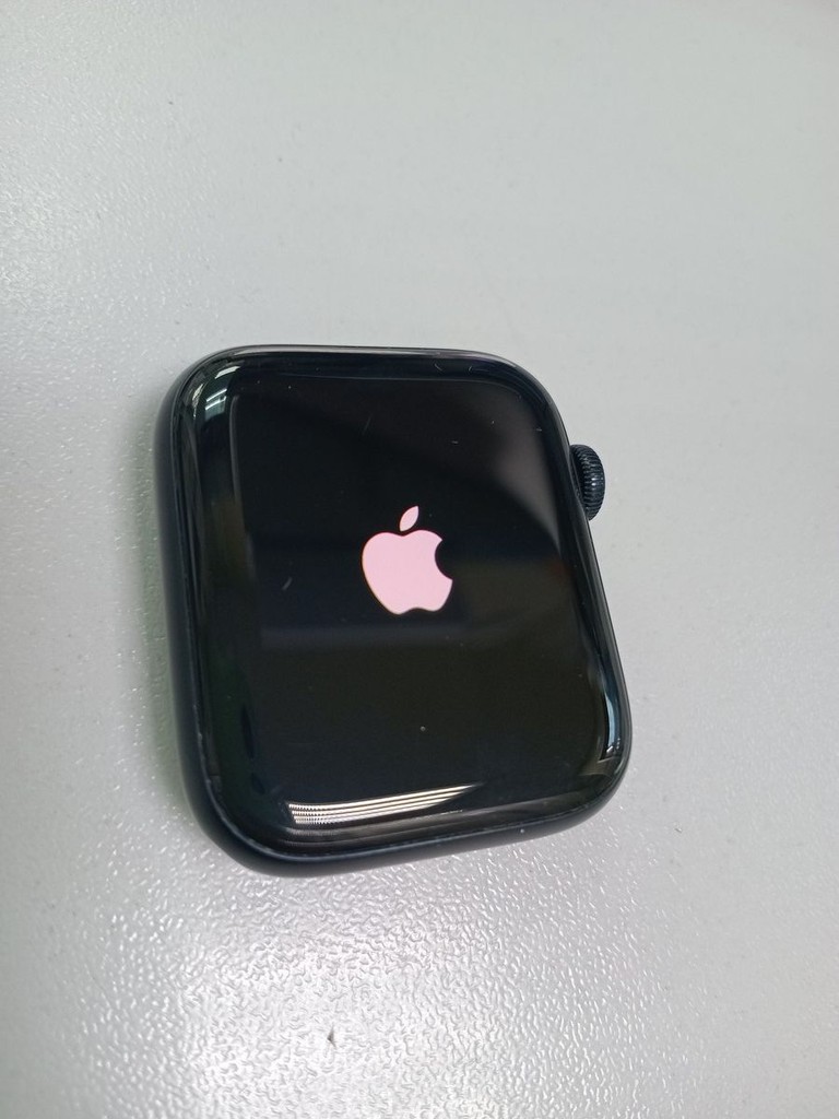 Дешиво Apple watch se 2 gps + cellular 44mm aluminum case с ломбарда