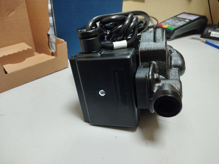 Купити Grundfos upa 15-90 Б/У