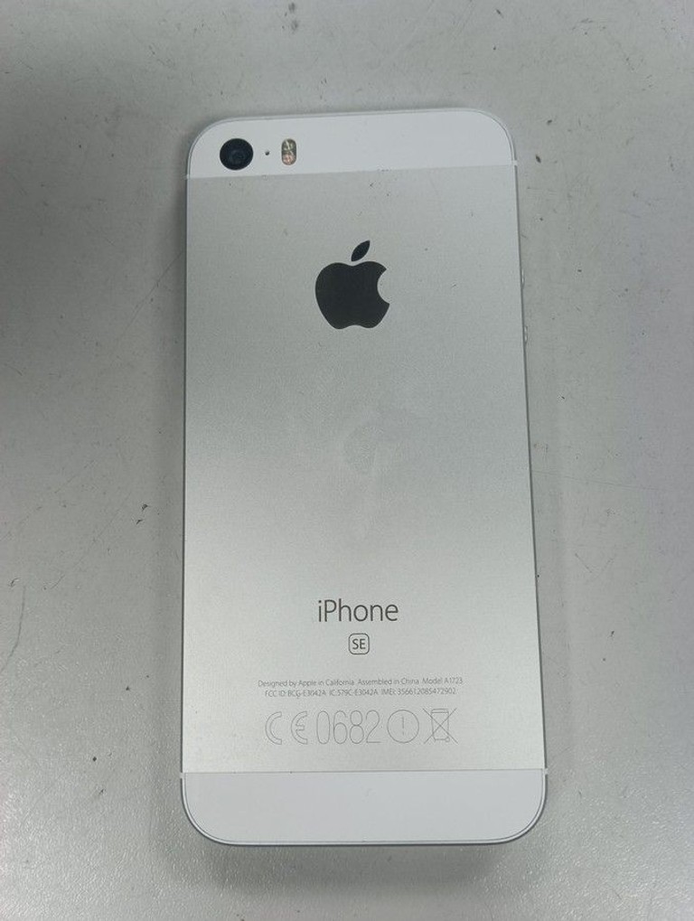 Дешево Apple iphone se 1 32gb з ломбарду