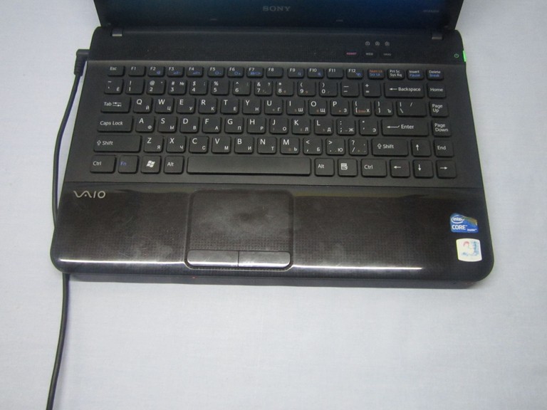 Дешево Sony Vaio 61211m з ломбарду