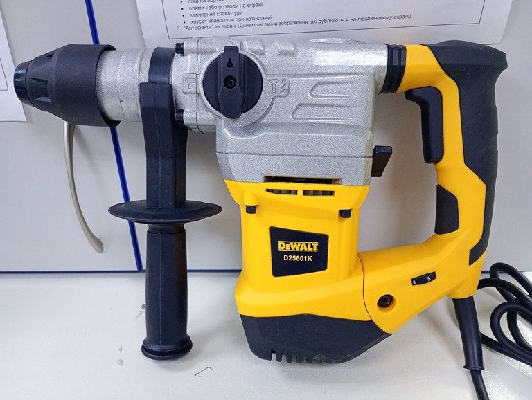 Купити Dewalt(Копія) d25601k Б/У