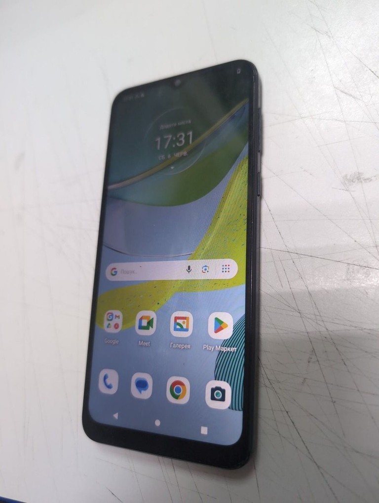 Оголошення Motorola moto e13 8/128gb xt2345-3 Б/У