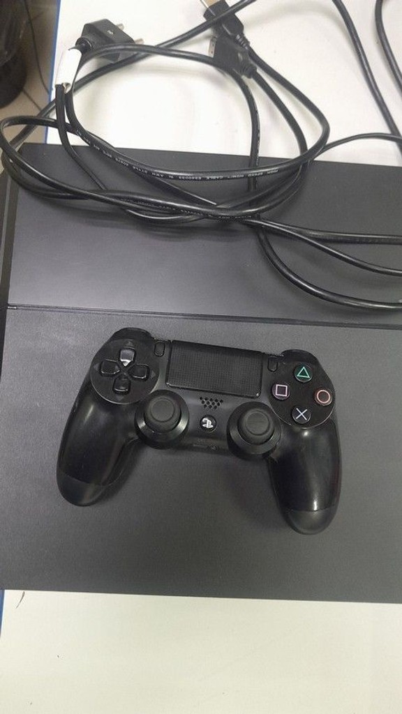 Купити Sony playstation 4 500gb Б/У