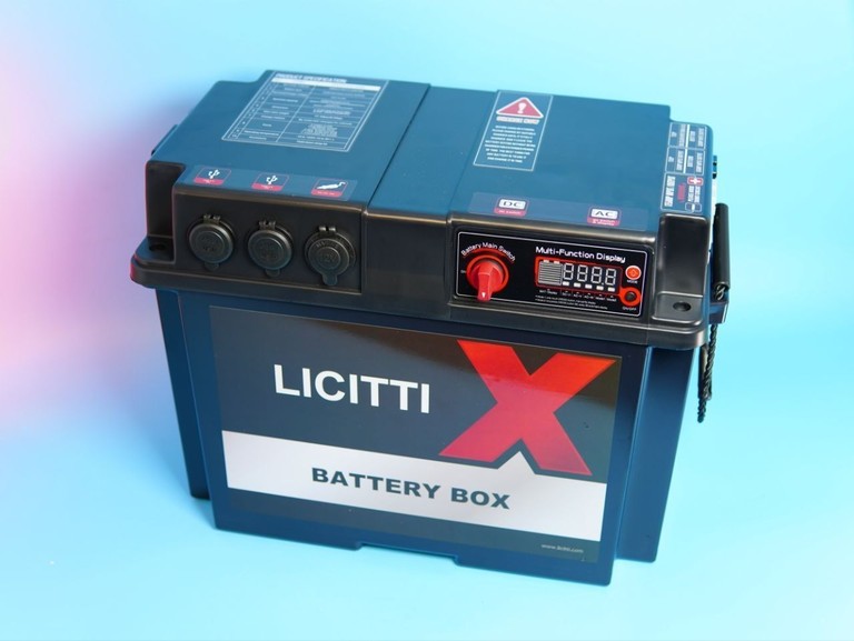 Оголошення LICITTI 1000W 12/220V та MPPT-контролером, для кемп Б/У