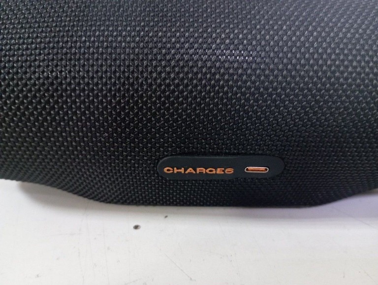 Дешиво JBL Charge 6 Black с ломбарда