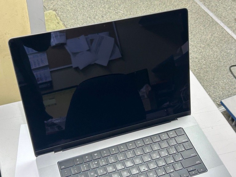Дешево Apple macbook pro 16” 2021 з ломбарду