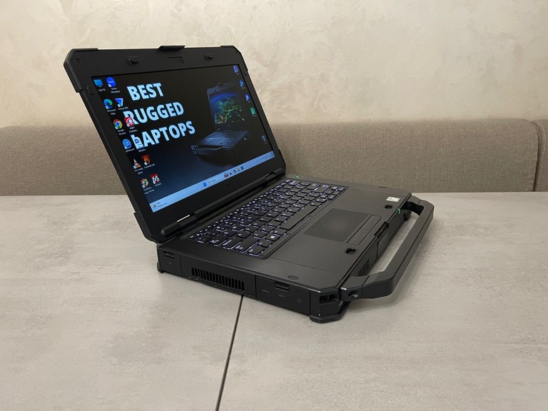 Дешиво Dell 5424 Rugged, 14" FHD IPS сенсор 1000 nit, i7-8650U, 16GB, 256GB, Radeon RX 540 4GB, дві нові оригінальні  с ломбарда
