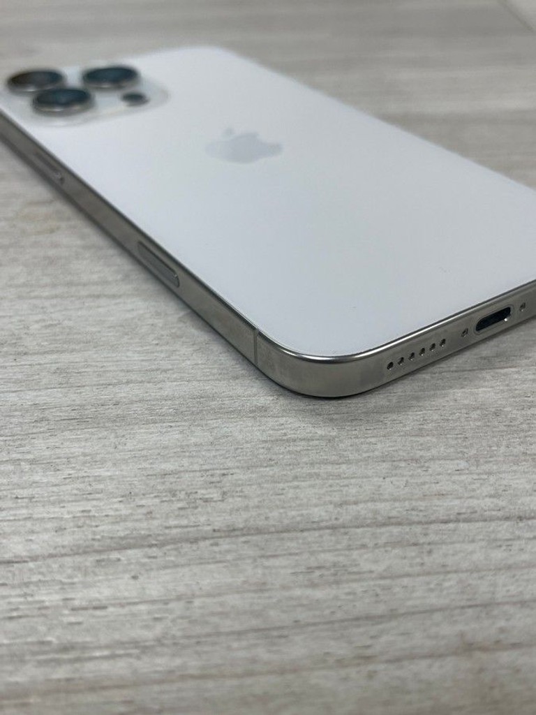 Apple iphone 16 pro max 256gb esim Код:01-201154956. Изображение 6
