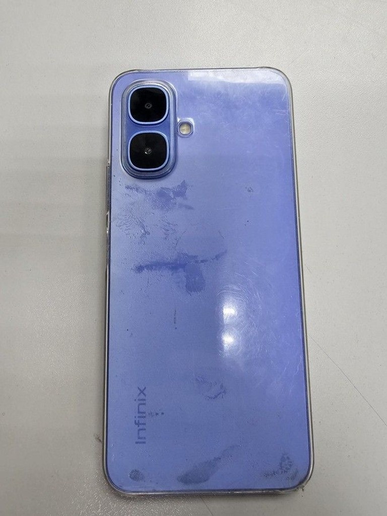 Купити Infinix smart 10 4/128gb Б/У