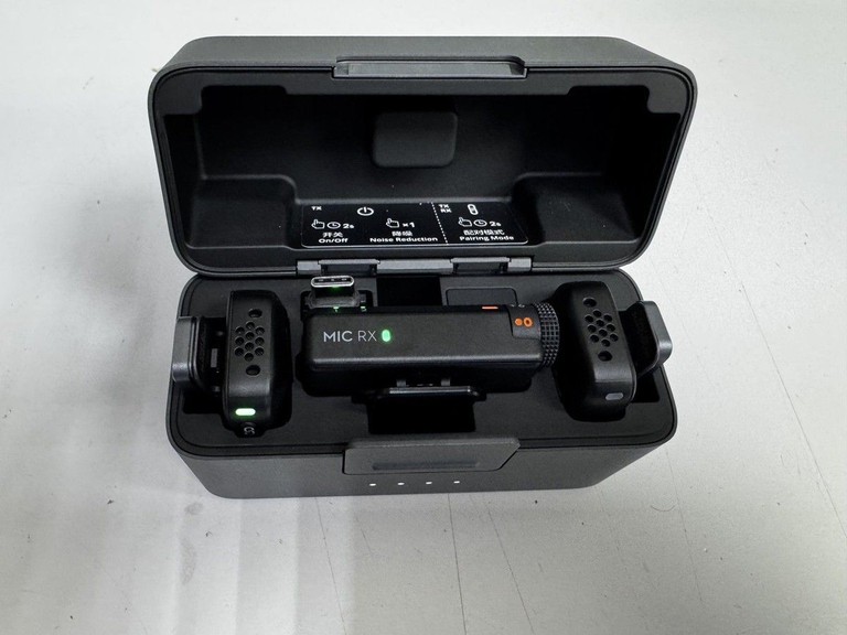 Дешиво Dji Mic Mini 2TX + 1RX + Charging Case (CP.RN.00000433.01) с ломбарда