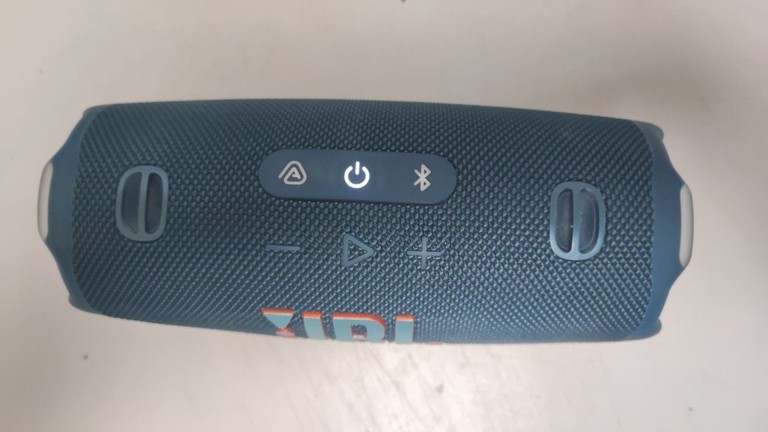 Дешиво JBL Charge 6 Black с ломбарда