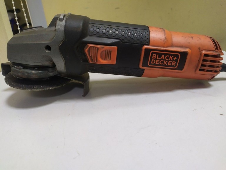 Купити Black&Decker beg220 Б/У