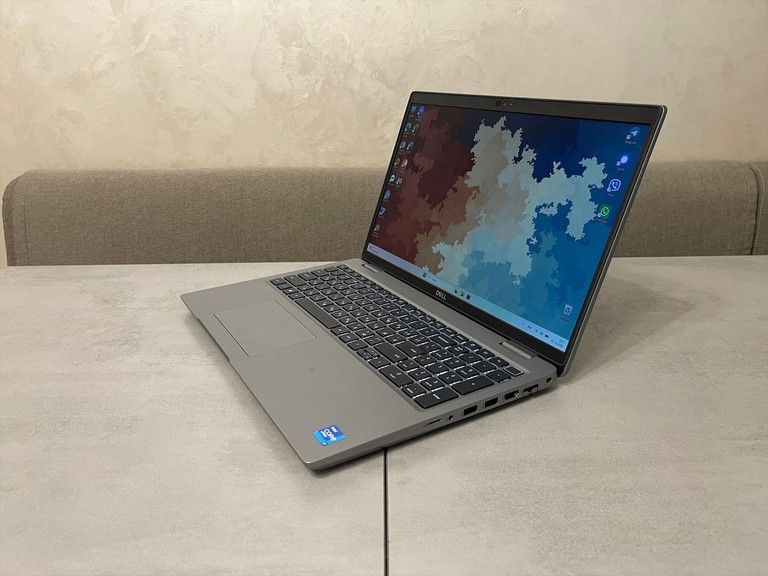 Объявление Dell Latitude 5521, 15.6" FHD IPS, i7-11850H, 16GB DDR4, 256GB NVMe SSD, Iris Xe Graphics Б/У