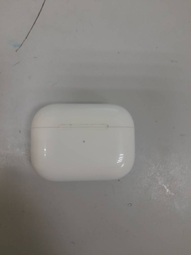 Apple airpods pro 2nd generation with magsafe charging case usb-c