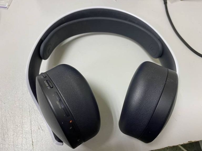 Дешево Sony pulse 3d wireless headset з ломбарду