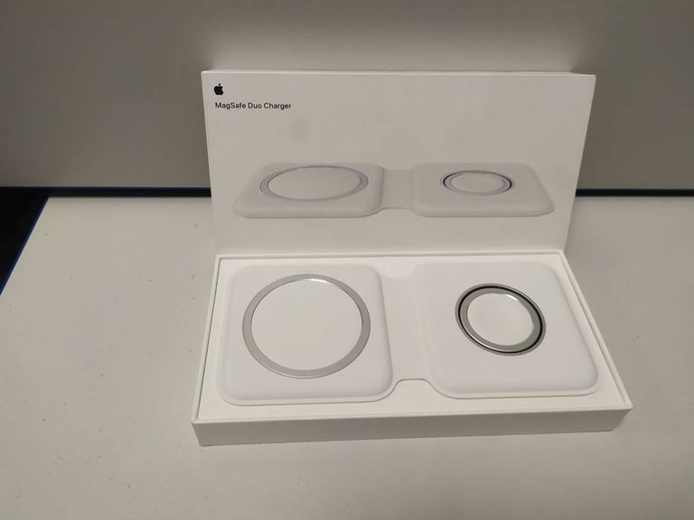 Купить Apple magsafe duo charger Б/У