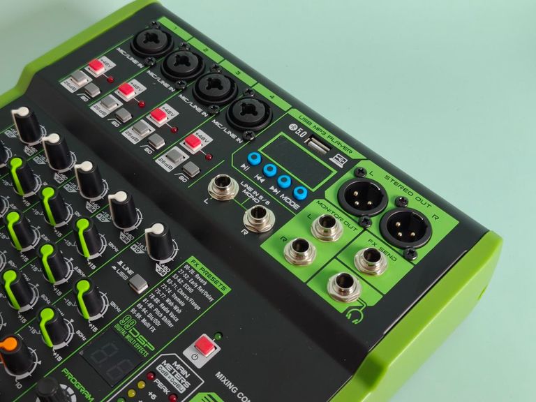 Професійний мікшер серії 8UX із 99 цифровими ефектами DSP. Новий! Код:null. Зображення 6