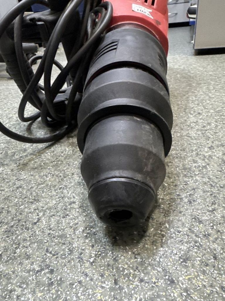 Дешиво Milwaukee k 1000 s с ломбарда