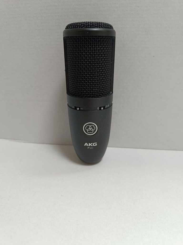 Купити Akg P120 Б/У