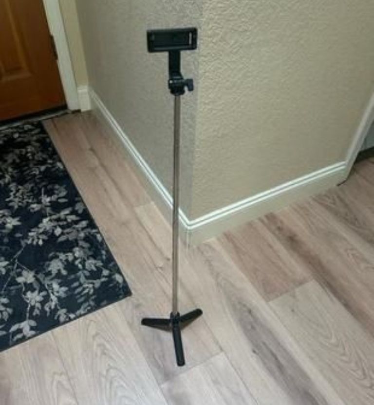 Объявление Потужний тримач, селфі палка до смартфона із Bluetooth кнопкою! Б/У