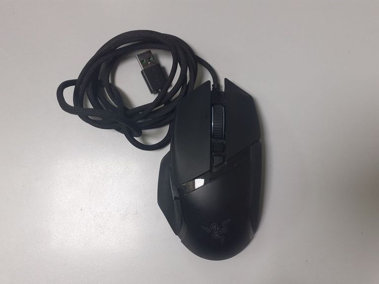 Оголошення Razer basilisk v3 Б/У