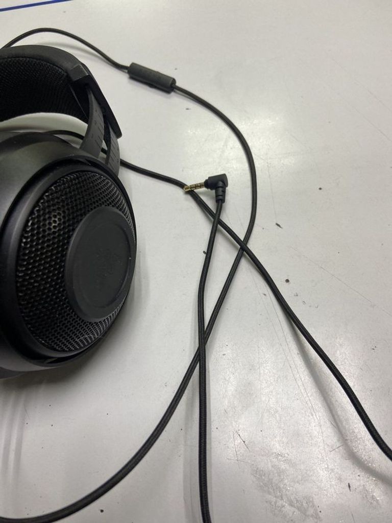 Дешиво Razer kraken с ломбарда