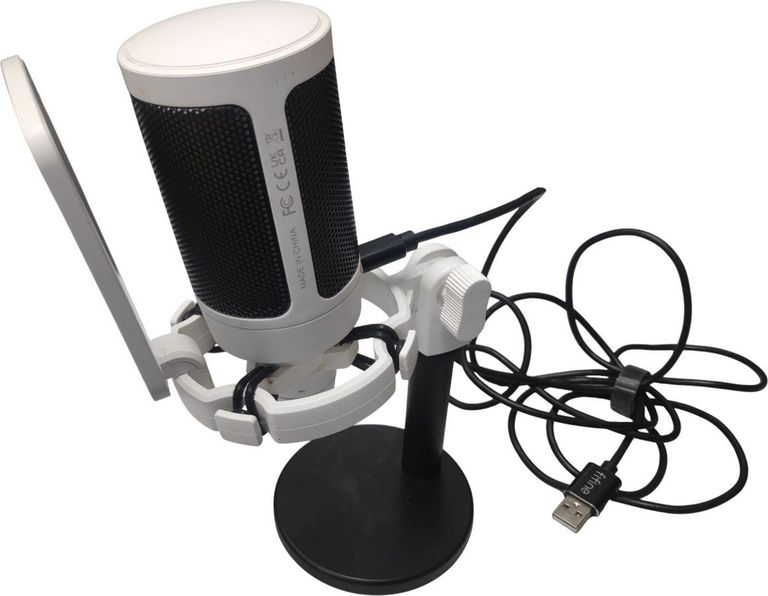 Дешиво Fifine a6w rgb ampiligame с ломбарда