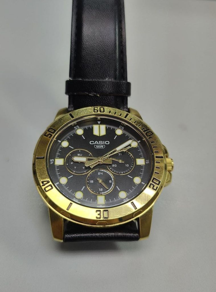 Дешево Casio mtp-vd300 з ломбарду