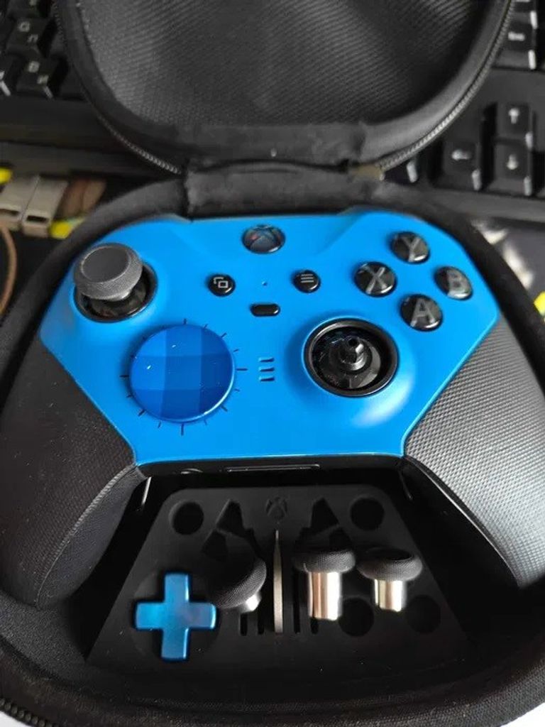 Купити Microsoft Xbox Elite Wireless Controller Series 2 Core Blue (RFZ-00017) Б/У