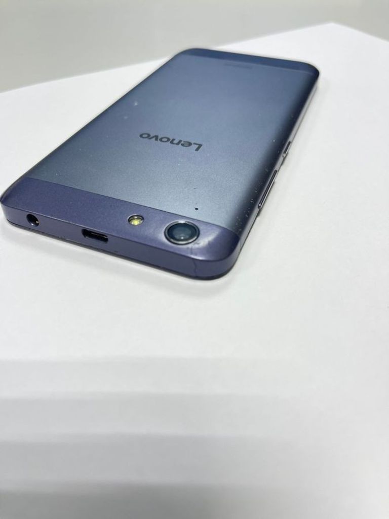 Дешево Lenovo a6020a40 з ломбарду